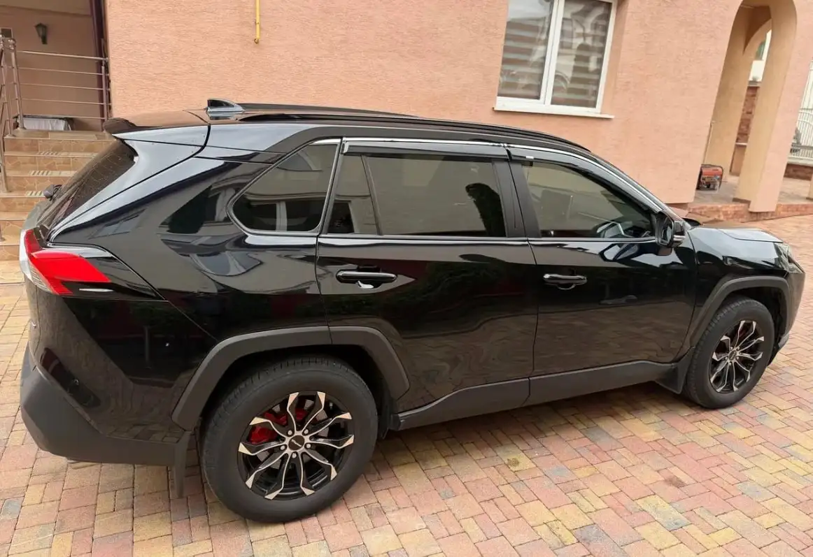 Toyota RAV4 2020 кроссовер - Легковые автомобили (Авто) в Ижевск