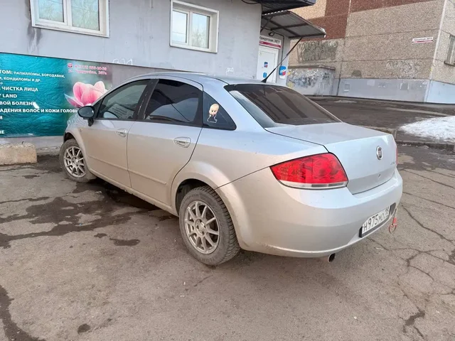 Продажа автомобиля 2011 года с турбодвигателем 1.4 - Мотоциклы в Ижевск