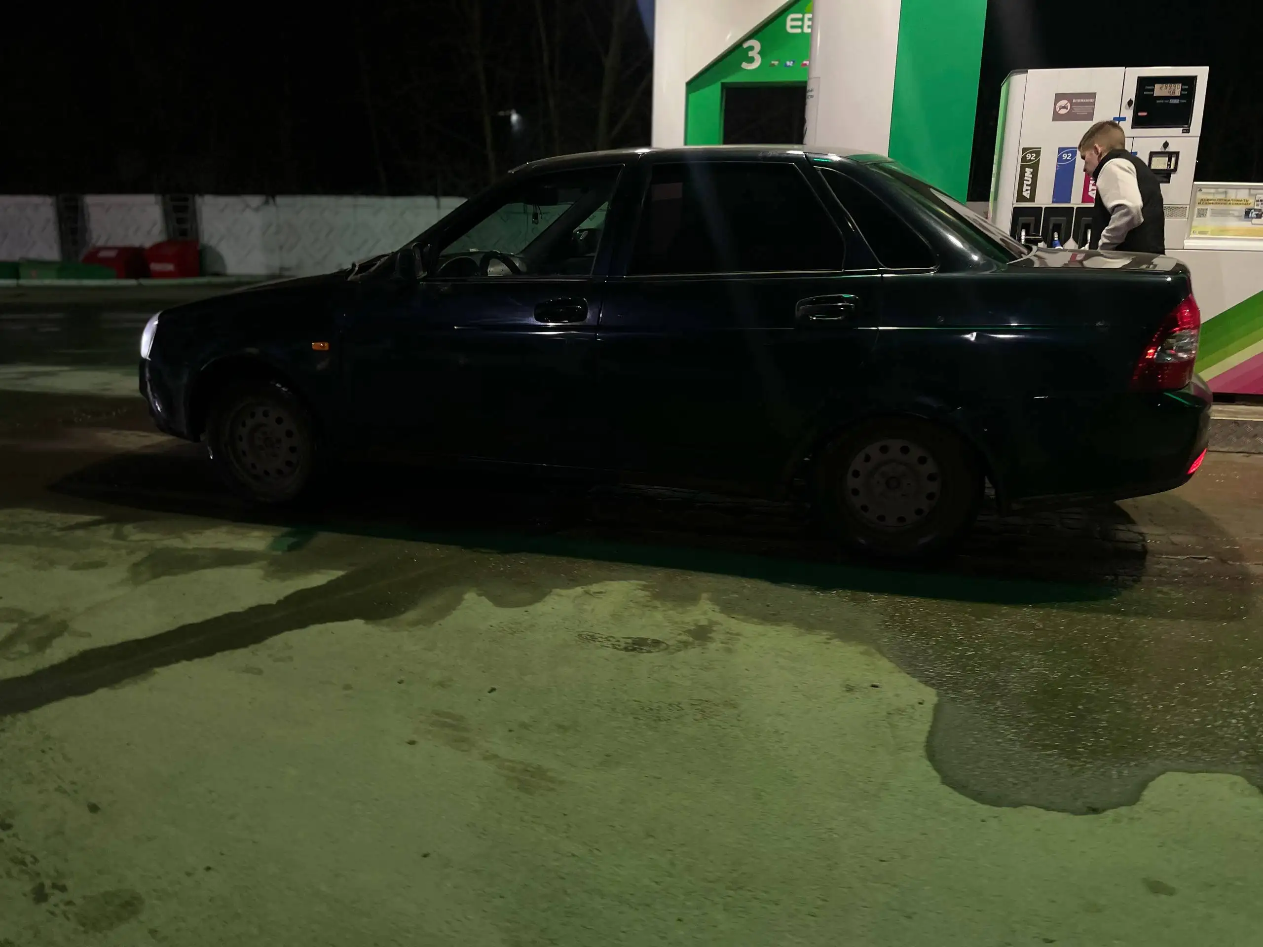 Продается черная Лада Приора седан - Легковые автомобили (Авто) в Ижевск