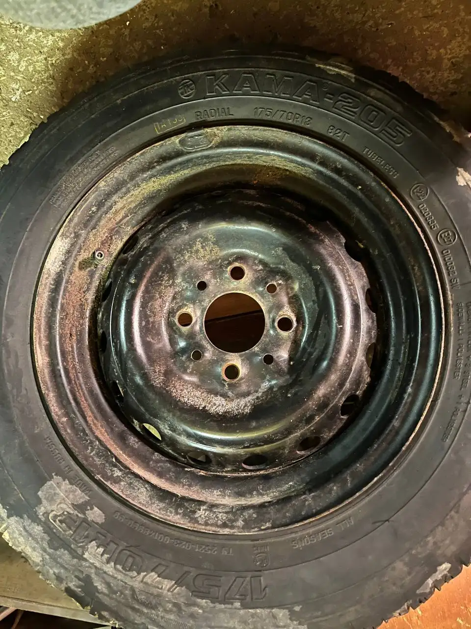 Продажа колес и баллонов - Запчасти (Авто) в Ижевск