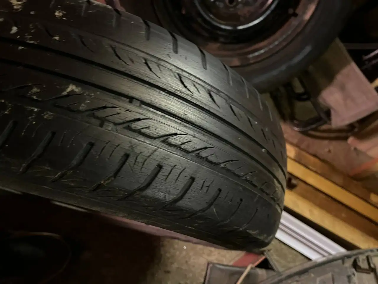 Продажа колес и баллонов - Запчасти (Авто) в Ижевск