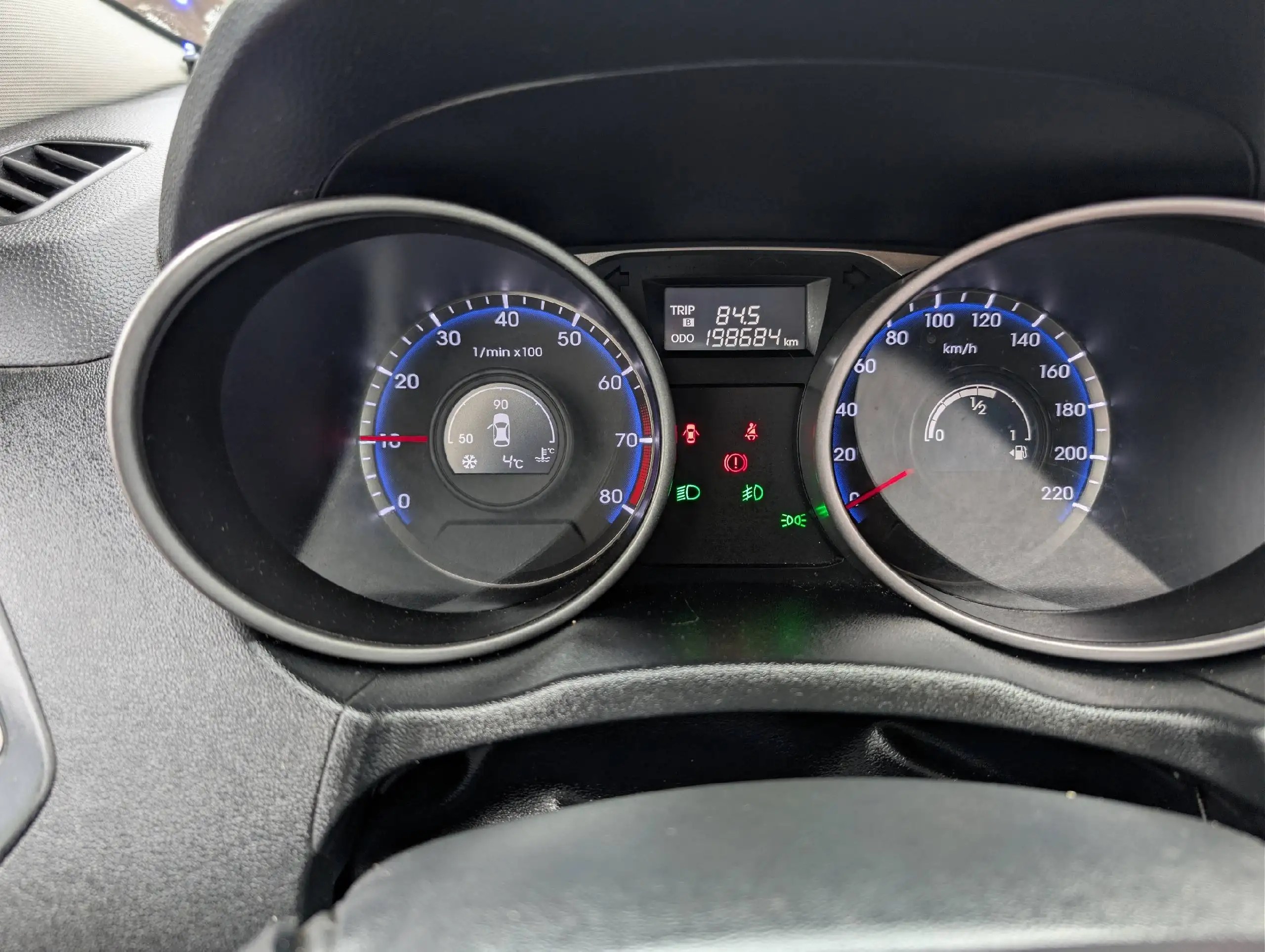 Продам Hyundai ix35 2014 года с пробегом 170 тыс. км - Авто в Ижевск