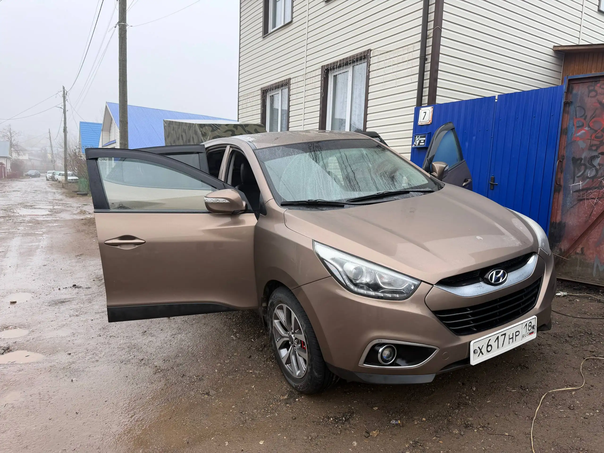 Продам Hyundai ix35 2014 года с пробегом 170 тыс. км - Авто в Ижевск