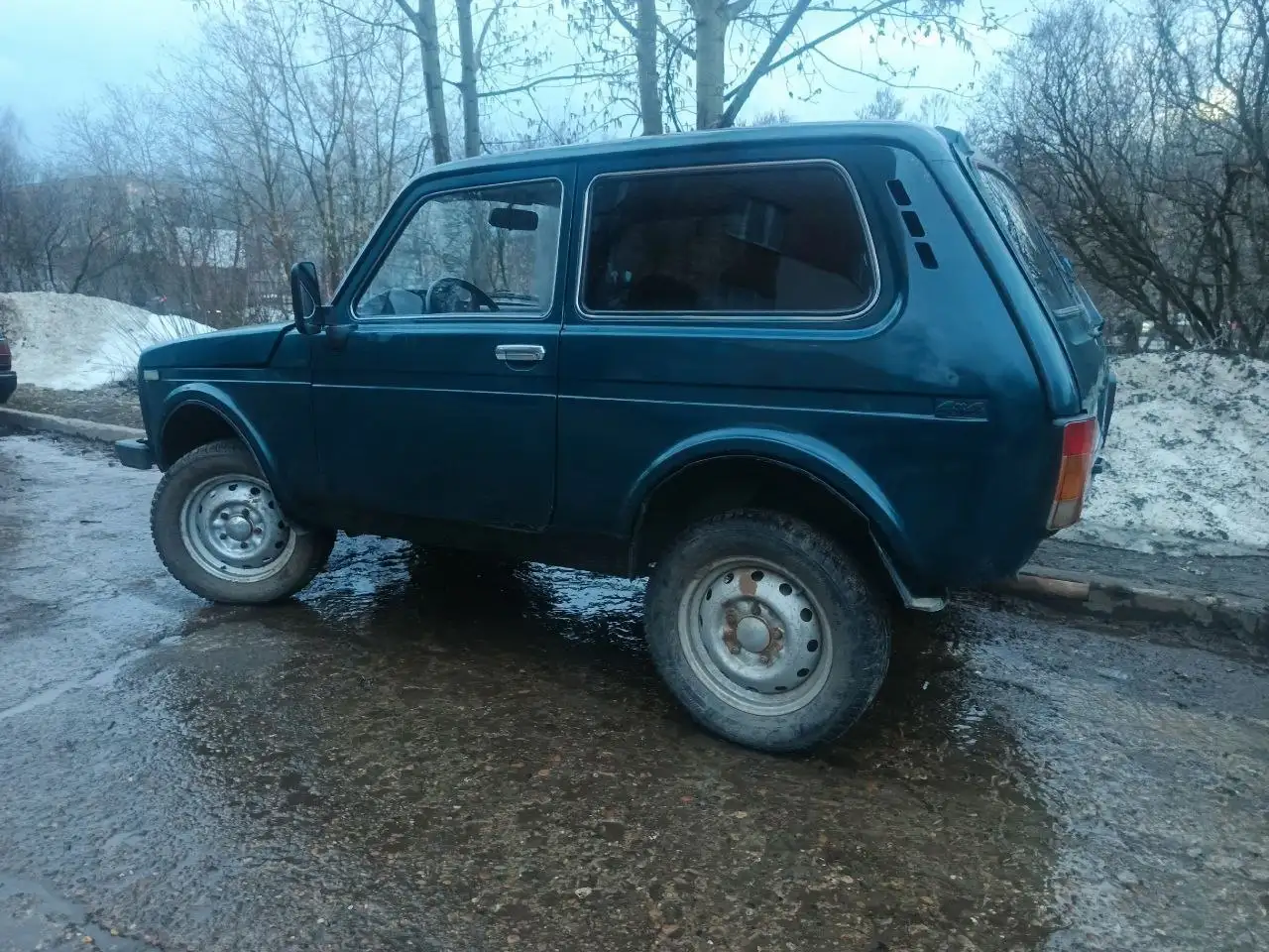 Продажа автомобиля Нива 3д 1999 года выпуска - Легковые автомобили (Авто) в Ижевск