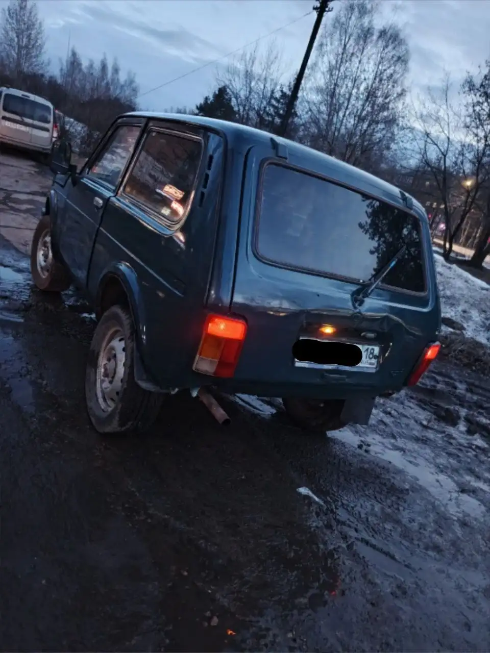 Продажа автомобиля Нива 3д 1999 года выпуска - Легковые автомобили (Авто) в Ижевск