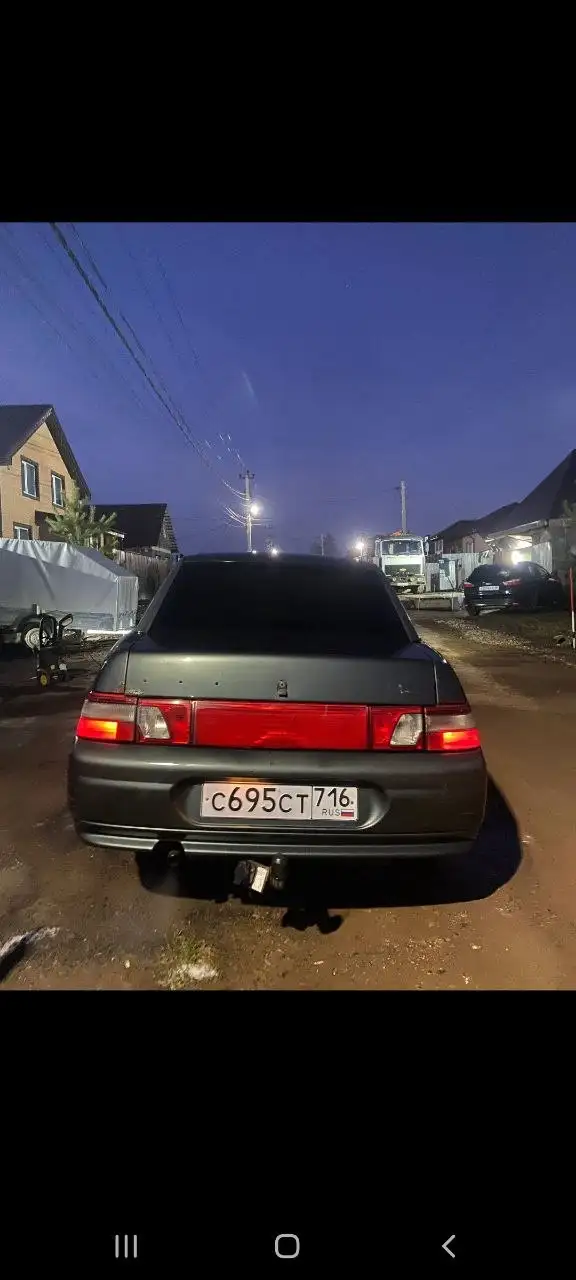 Продам прицеп 10 лет, требует внимания задние карманы и соединители - Прицепы (Авто) в Ижевск