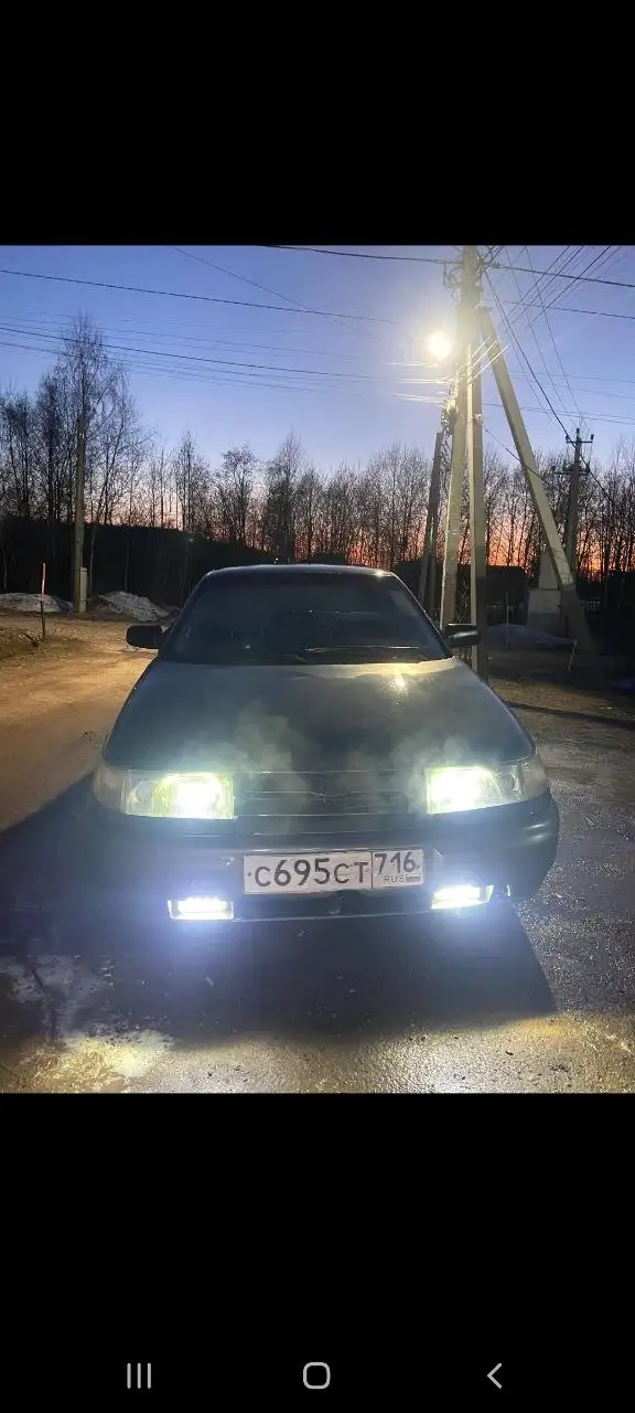 Продам прицеп 10 лет, требует внимания задние карманы и соединители - Прицепы (Авто) в Ижевск