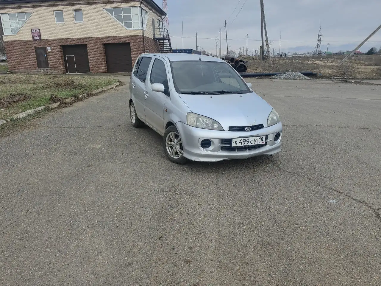 Автомобиль 2003 года на механике с кондиционером и ESP - Легковые автомобили (Авто) в Ижевск