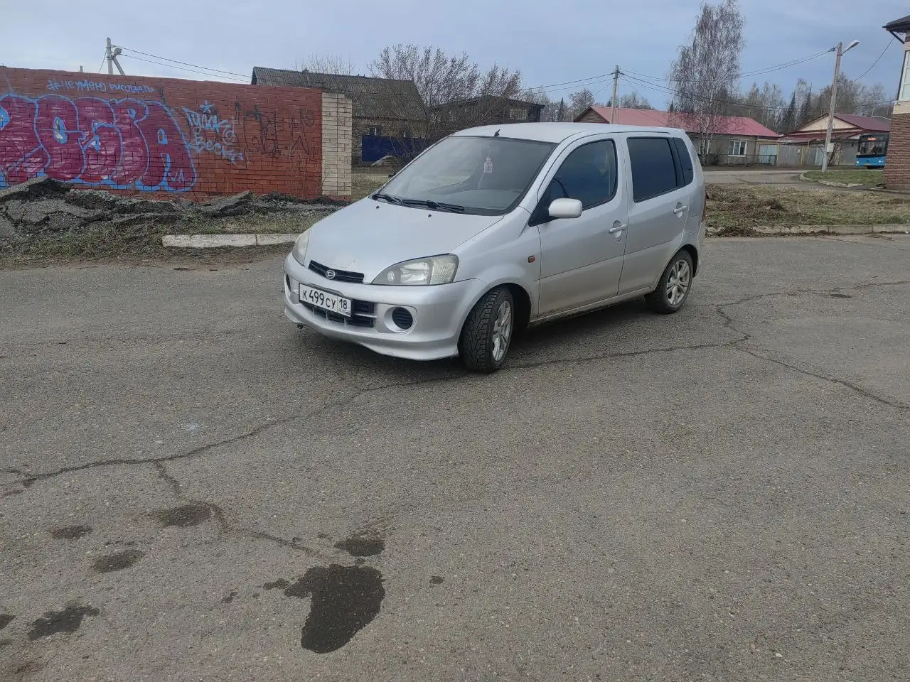 Автомобиль 2003 года на механике с кондиционером и ESP - Легковые автомобили (Авто) в Ижевск