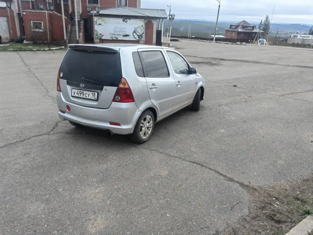 Автомобиль 2003 года на механике с кондиционером и ESP - Легковые автомобили (Авто) в Ижевск