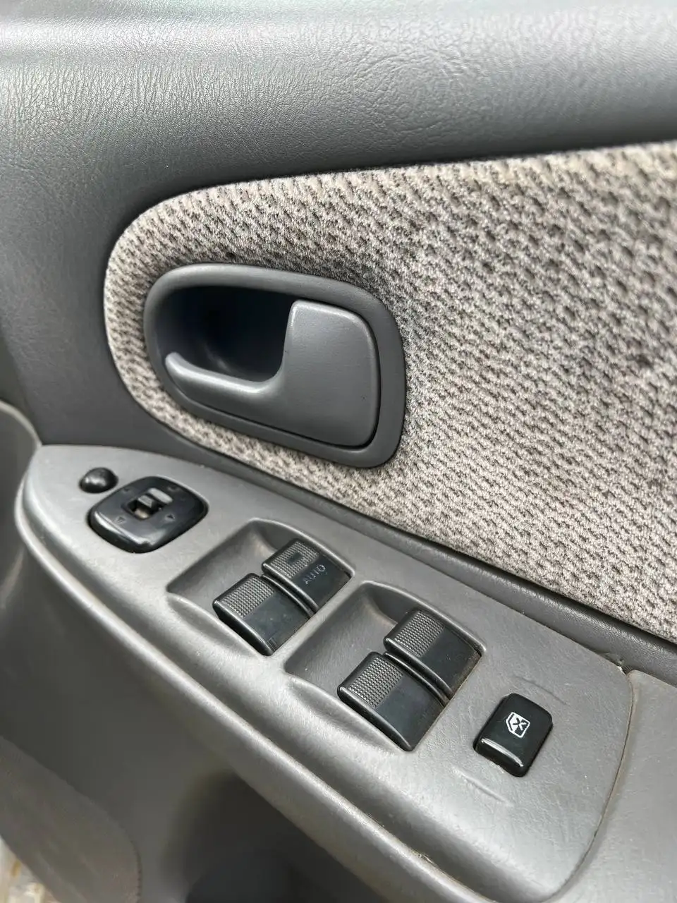 Продам Mazda Familia 1999 - Легковые автомобили (Авто) в Набережные Челны