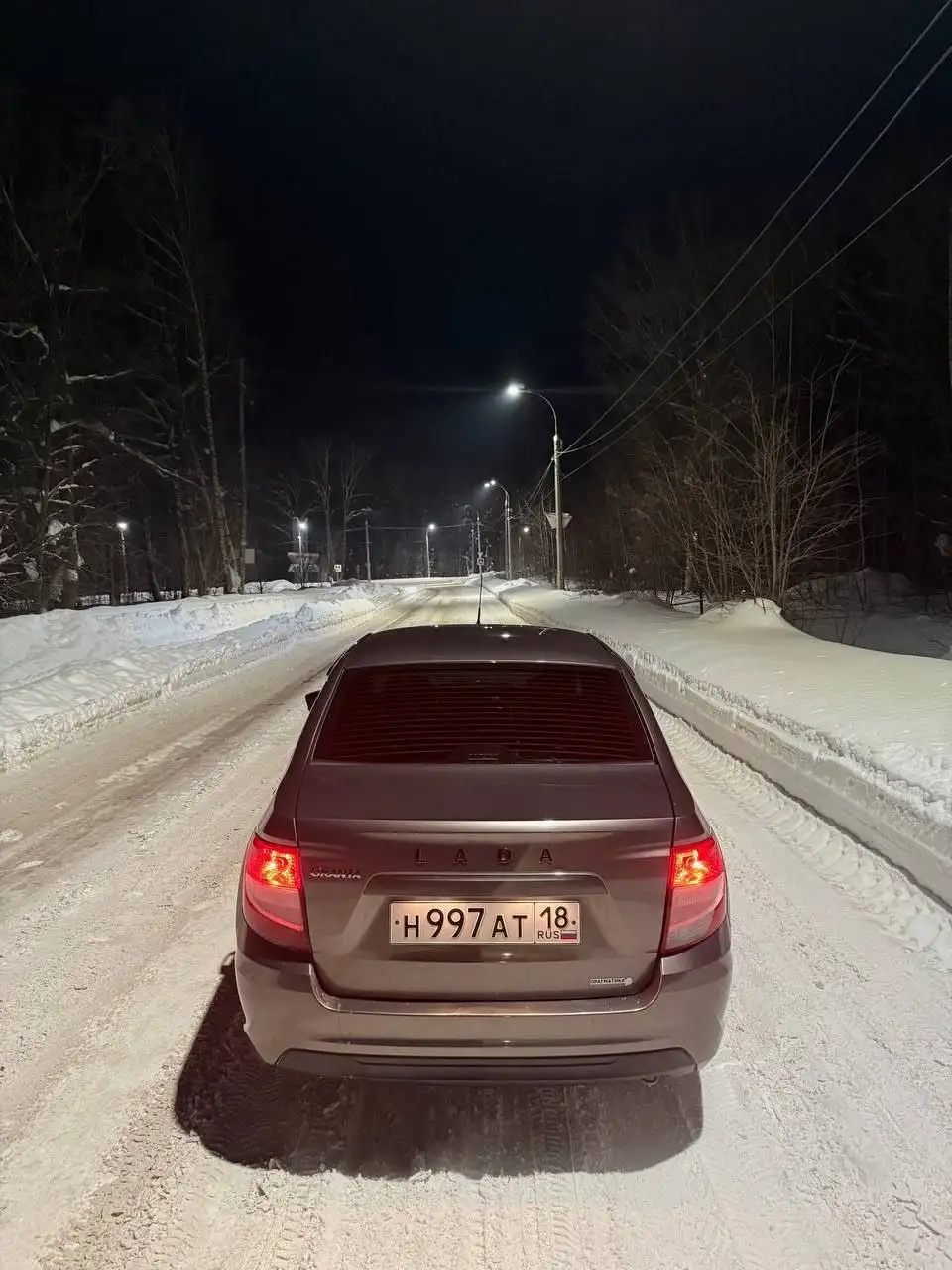 Гранта 2019 года, доработанная, два комплекта резины - Легковые автомобили (Авто) в Ижевск