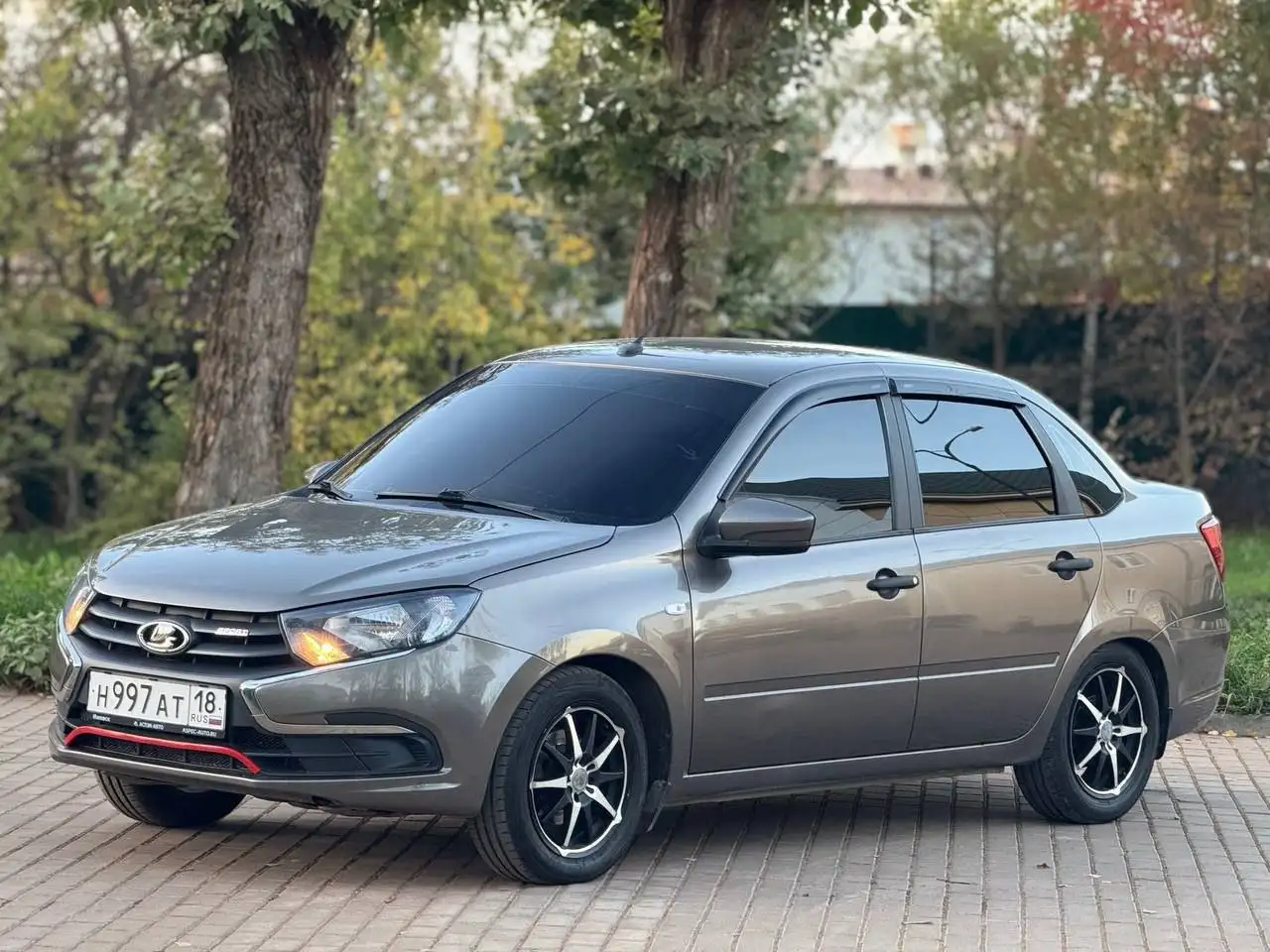 Продажа Лада Гранта 2019 года - Легковые автомобили (Авто) в Ижевск