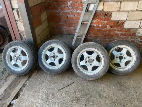 Автомобильные шины на выброс - Авто в Удмуртия