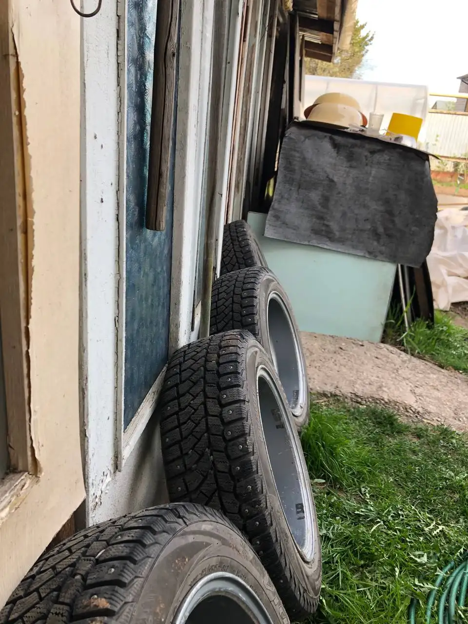Продам зимние колеса с резиной 185/60/R15 - Шины и диски (Авто) в Ижевск