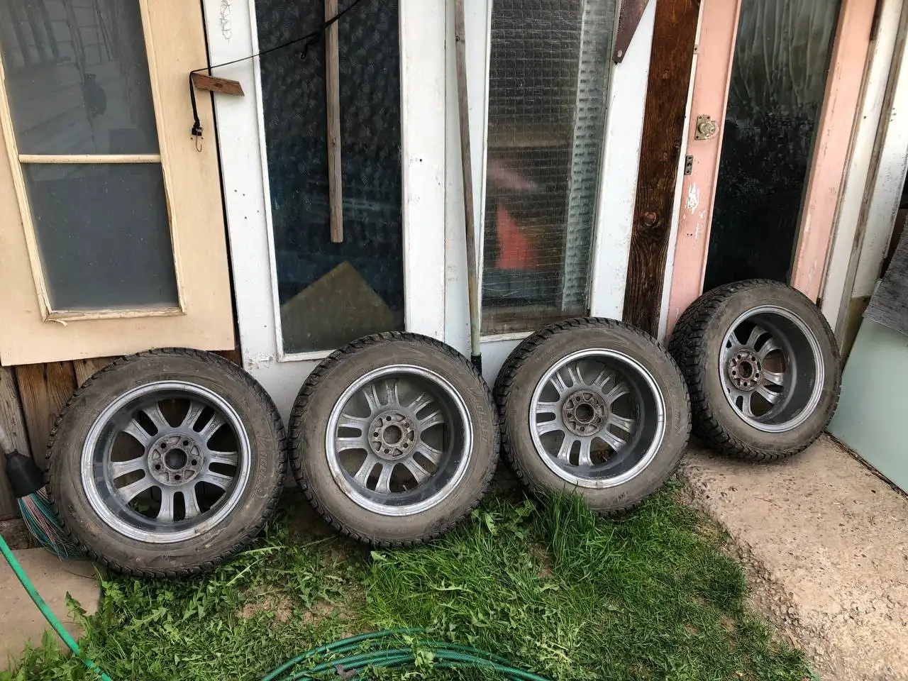 Продам зимние колеса с резиной 185/60/R15 - Шины и диски (Авто) в Ижевск