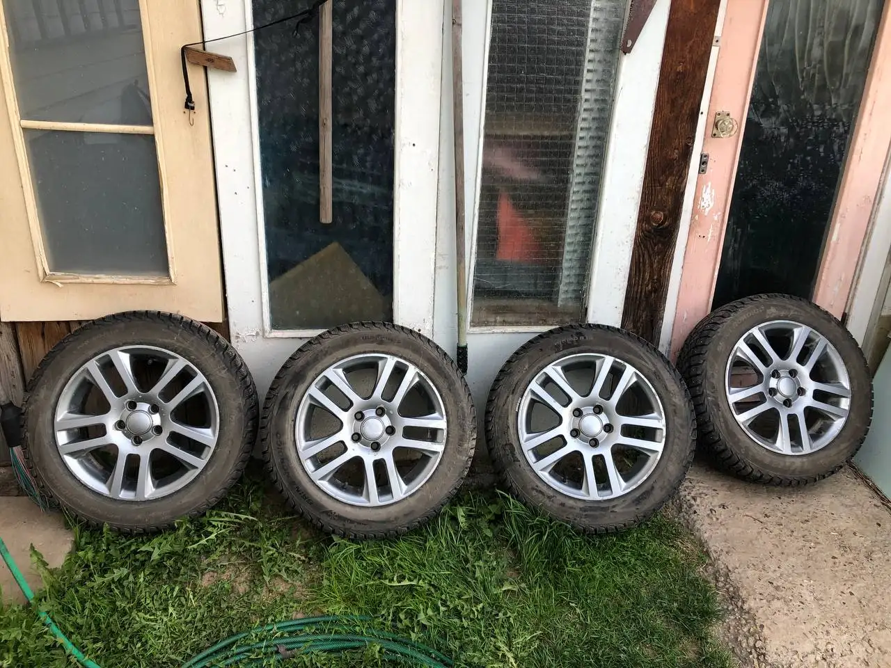 Продажа зимних колес 185/60 R15 с дисками - Шины (Авто) в Ижевск