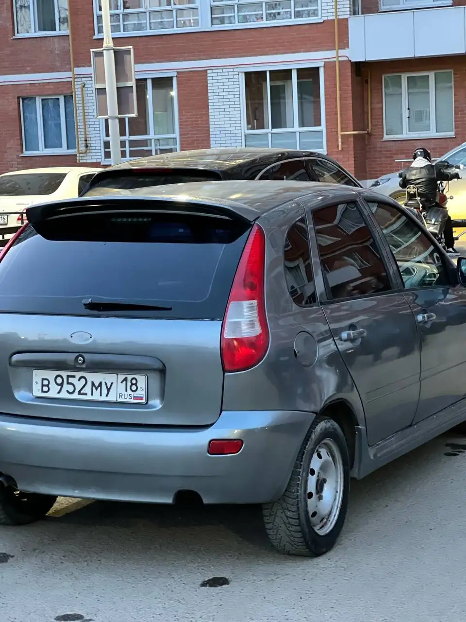 Нива Шевроле - Легковые авто (Авто) в Неизвестно