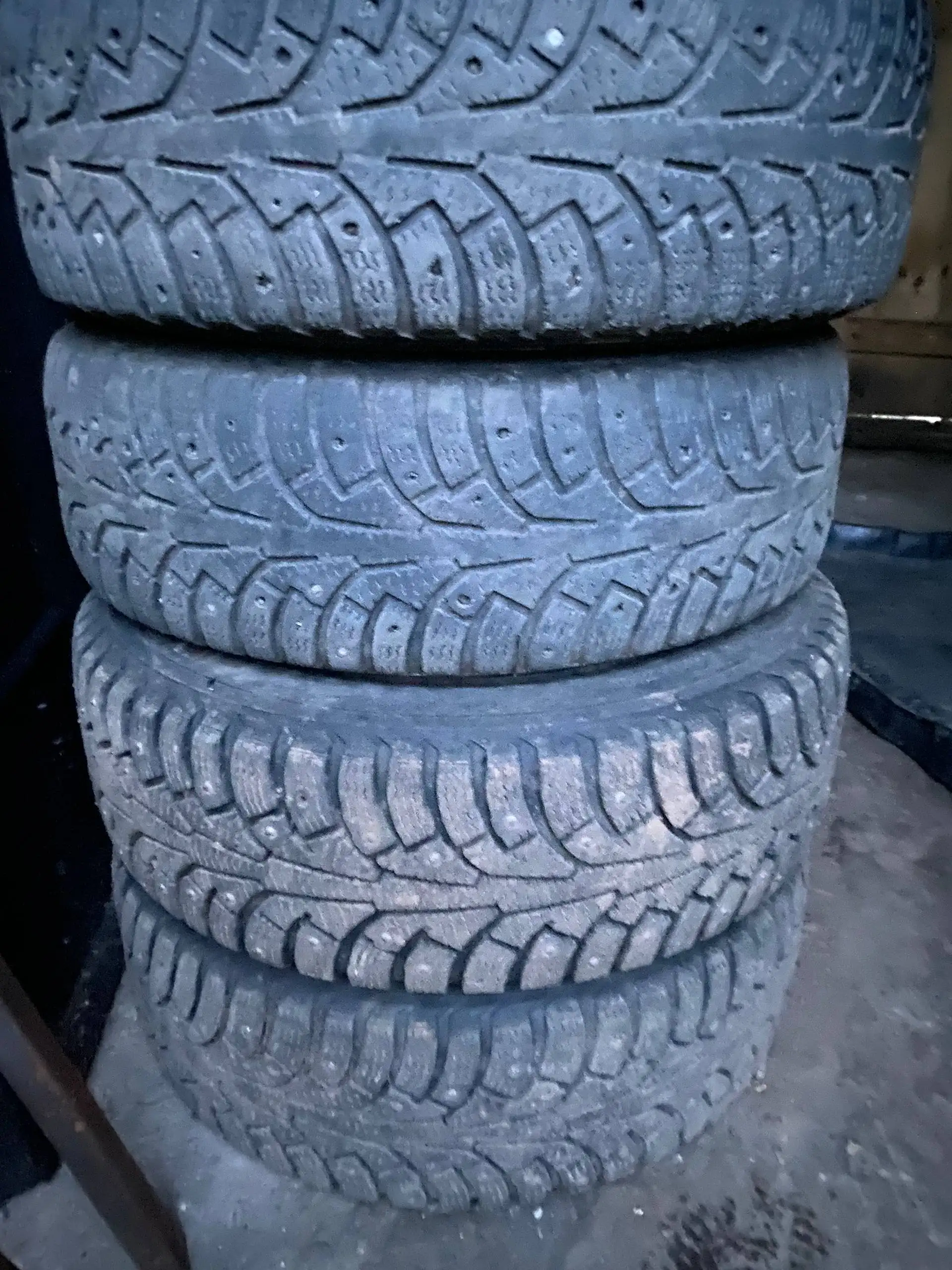 Продажа зимних шин и обмен на летние диски R13 - Шины и диски (Авто) в Ижевск
