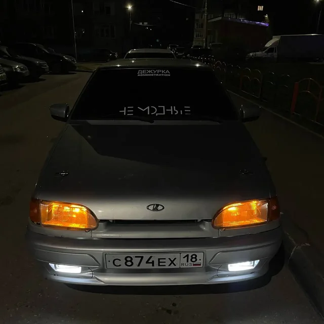 ВАЗ Приора люкс 2011, аварийный кузов, цена 85к - Госномера в Неизвестно