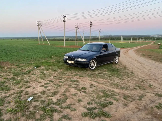 БМВ Е36 1.8 1996 - Авто в Удмуртия