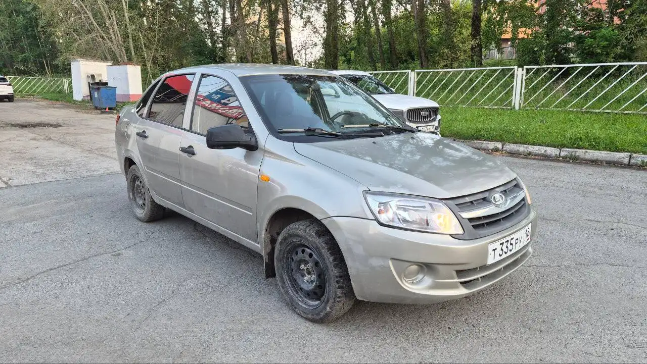 Лада Гранта 2012 года - Легковые автомобили (Авто) в Ижевск