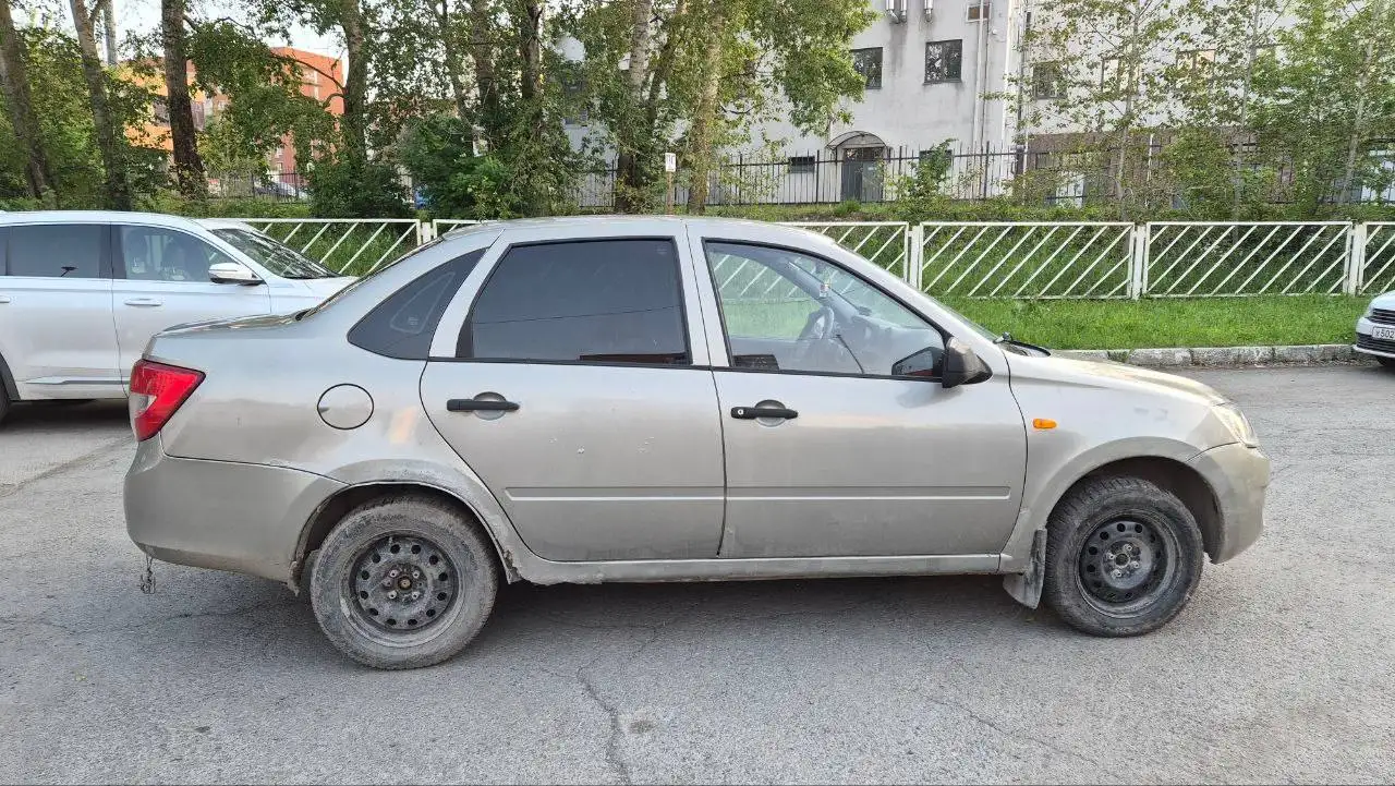 Лада Гранта 2012 года - Легковые автомобили (Авто) в Ижевск