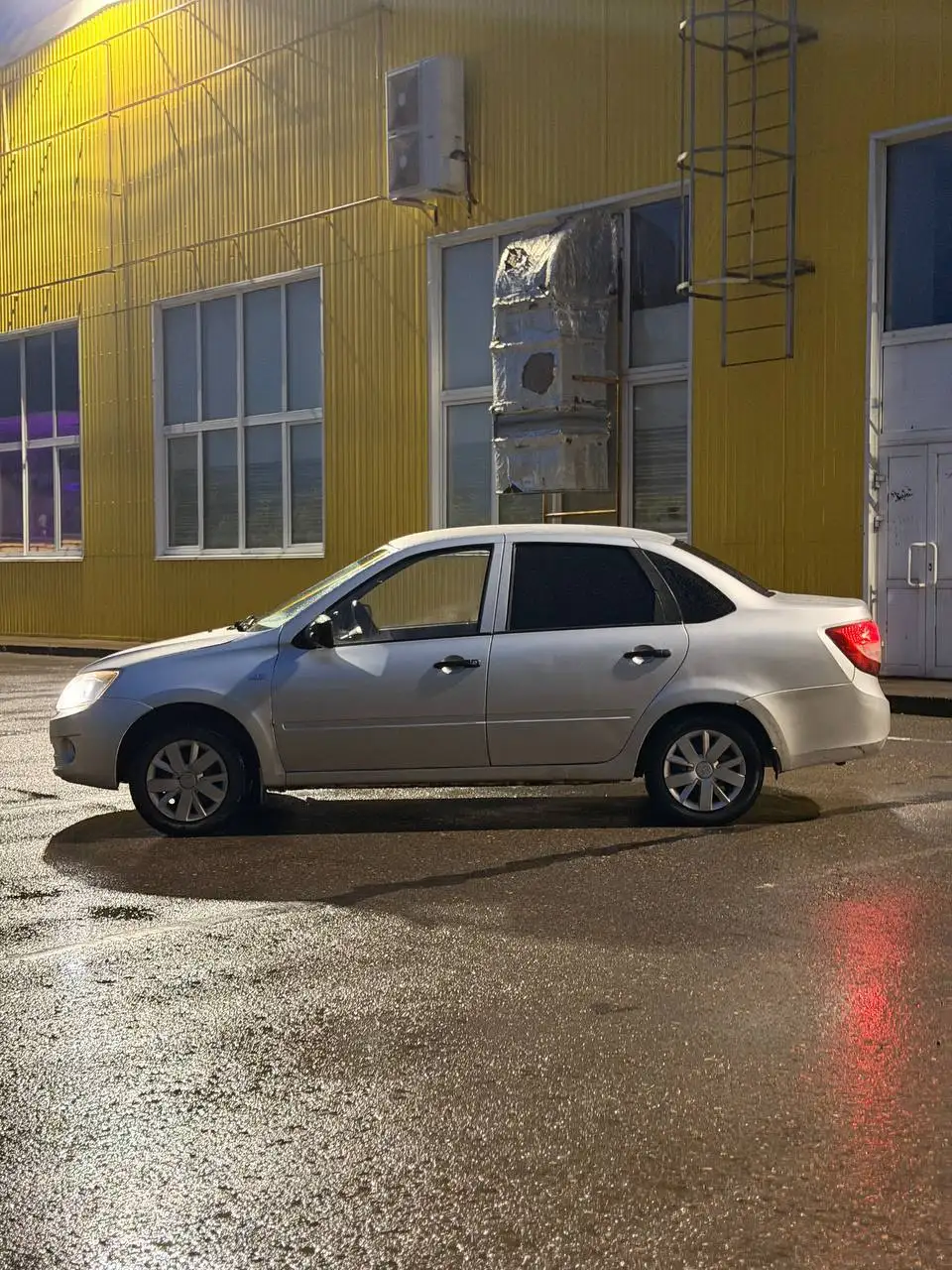 Лада Гранта 2012 - Легковые автомобили (Авто) в Ижевск