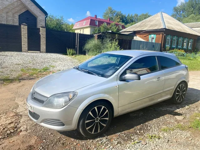 Opel Astra 2008 1.6 Механика - Легковые автомобили в Ижевск