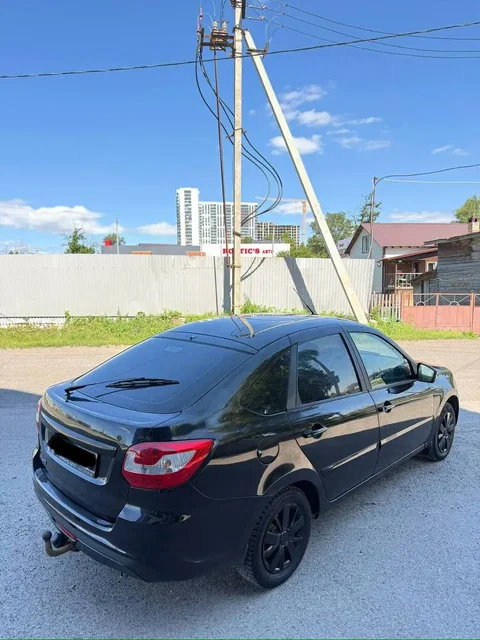 21 год - Toyota Corolla (кондер, 1 хоз, в родной краске) - Авто в Пермь