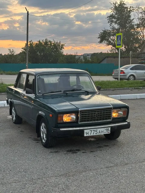 Лада Гранта с порогами, хоз частей - Легковые автомобили в Сарапул