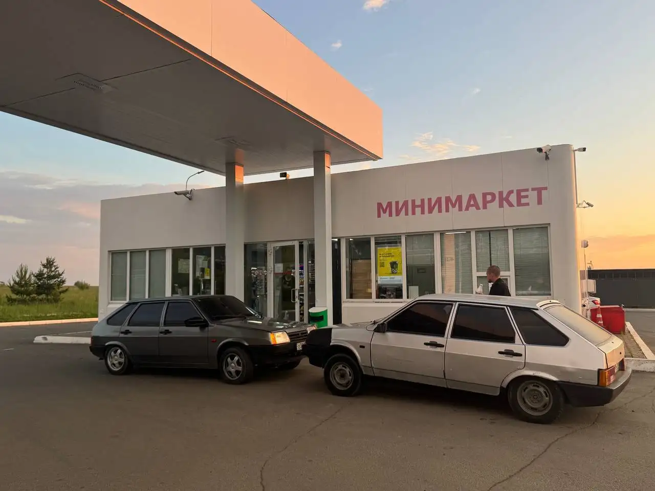 Мотор в отличном состоянии, 3 года - Запчасти в Ижевск