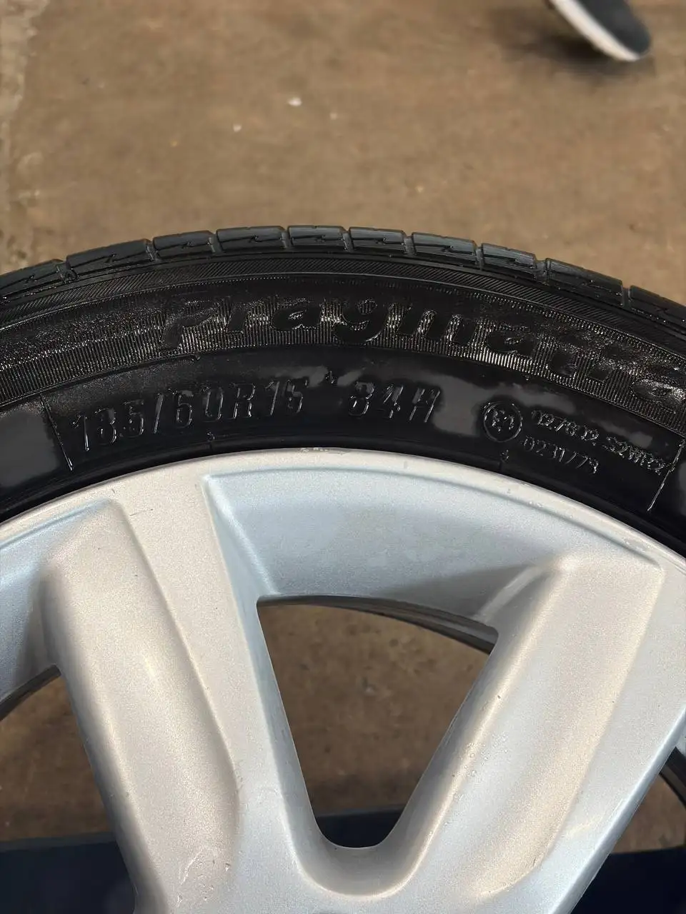 Комплект шин с дисками 5/100, 185/60R15 - Шины и диски (Авто) в Ижевск