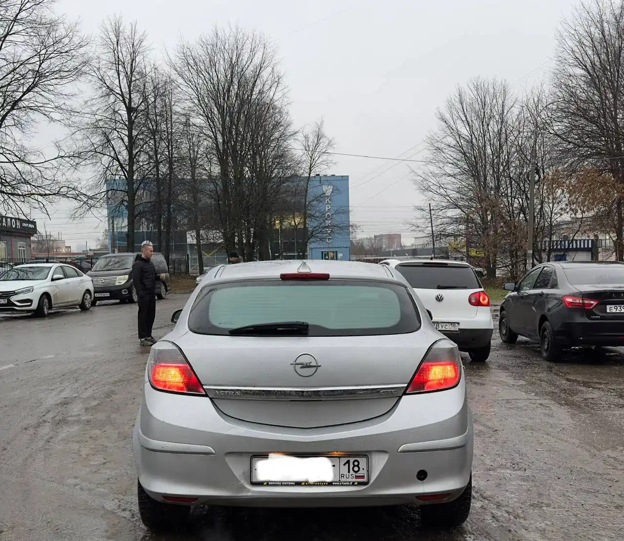 Opel Astra h GTC 1.8 МТ
