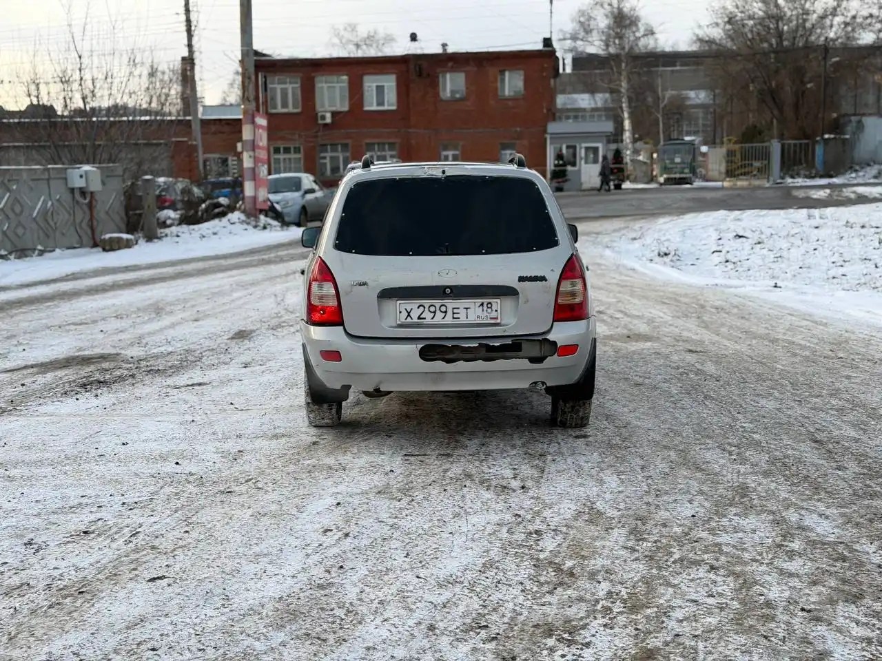 Продажа автомобиля Лада Калина 2011 года