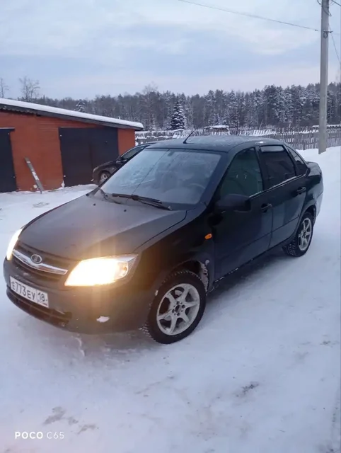 Продажа Лада Гранта седан 2014 года - Авто в Ува