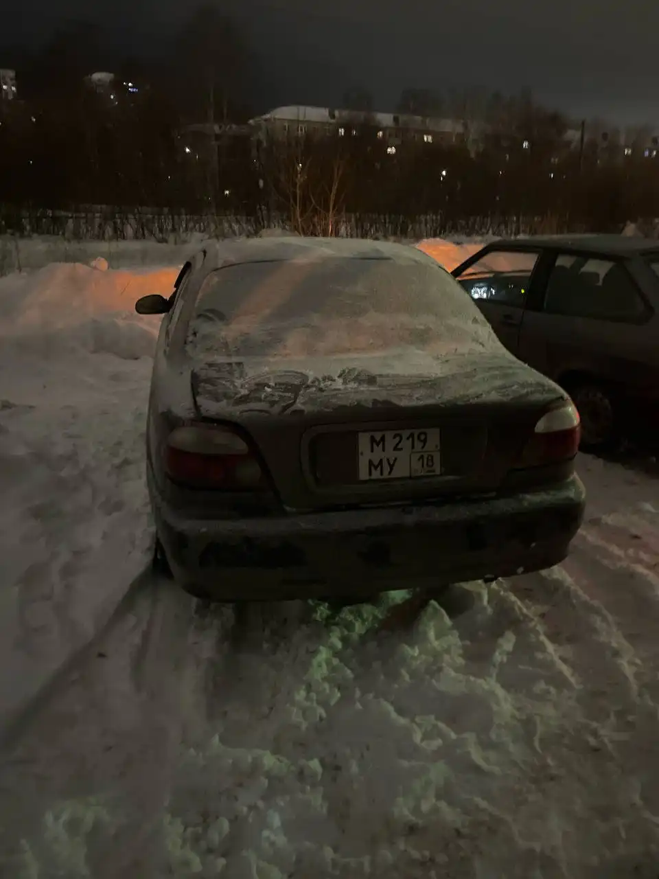 Продам Кия Шума 1 с литьем, люком, кондиционером и ГУР