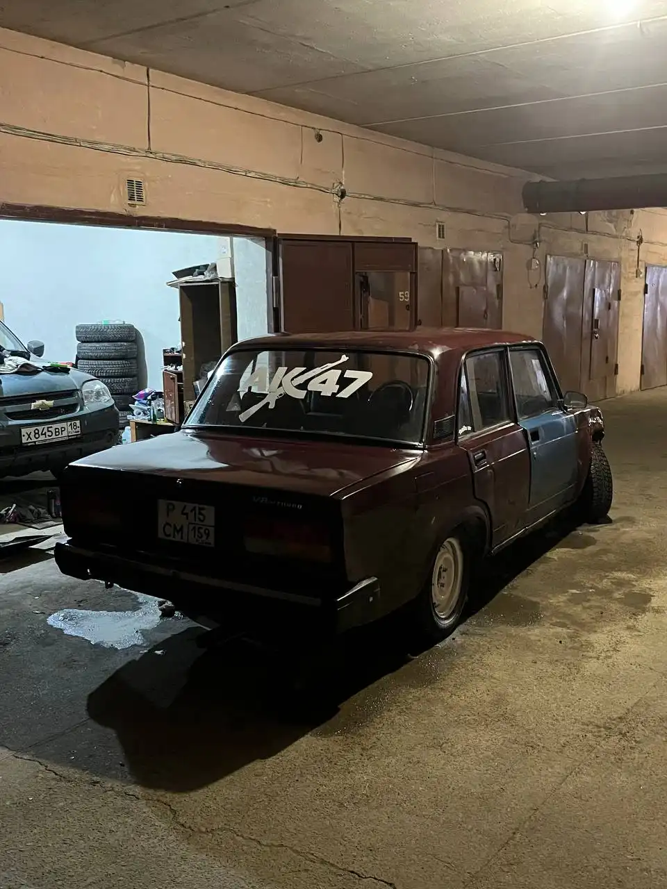 ВАЗ 2107 на вывороте для дрифта