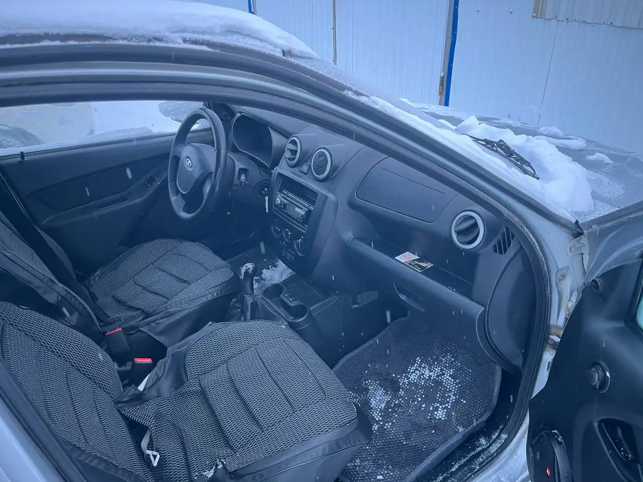 Продажа автомобиля ВАЗ 2112 2012 года