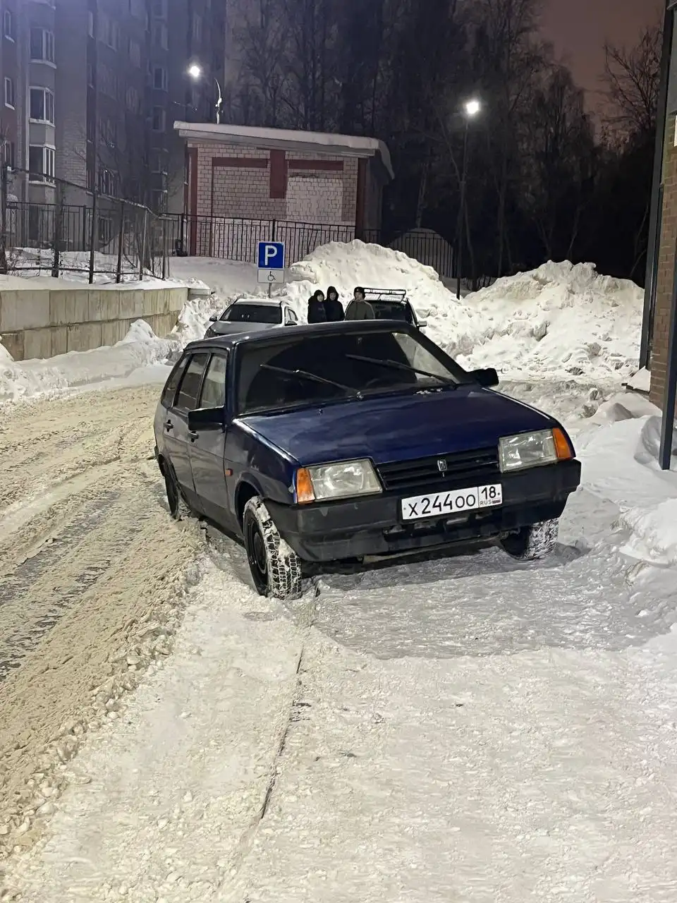 ВАЗ 2109 2004 года