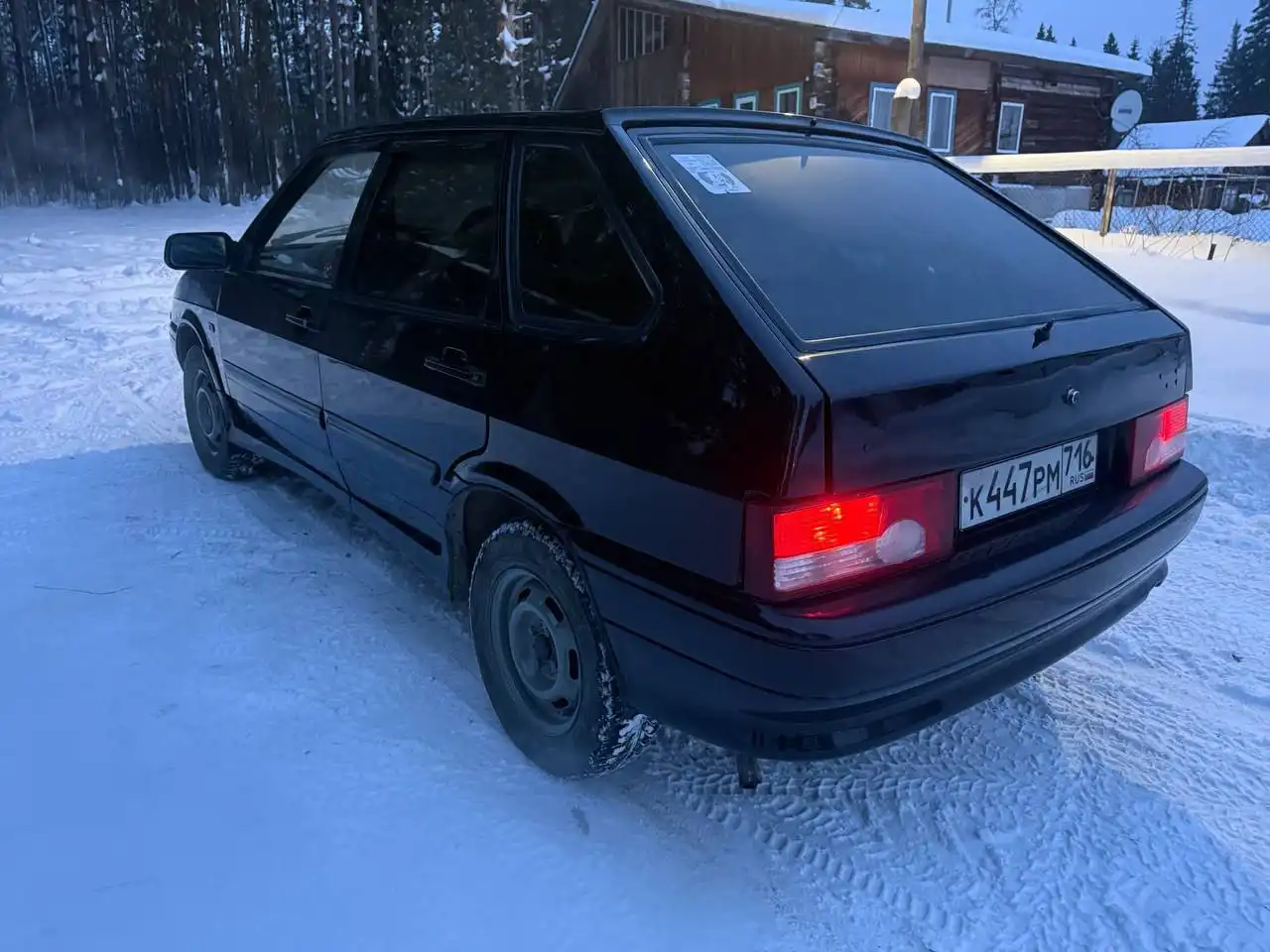 Автомобиль 2009 года выпуска