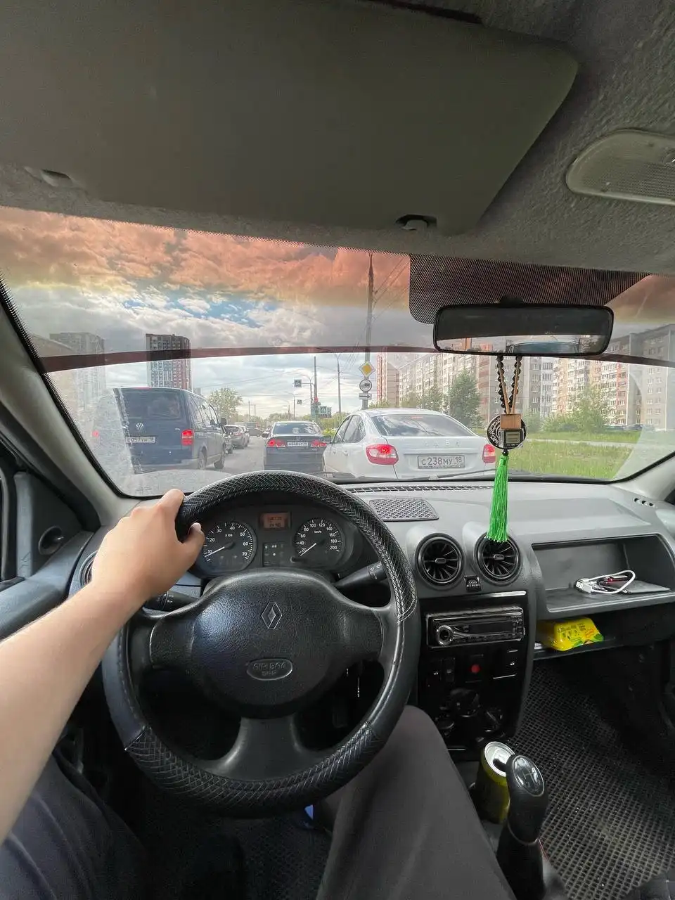 Продажа комплекта лета на литье Р14 и руля Логан 1