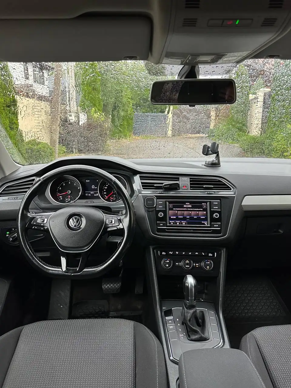 Volkswagen Tiguan 2018 - Легковые автомобили (Авто) в Санкт-Петербург