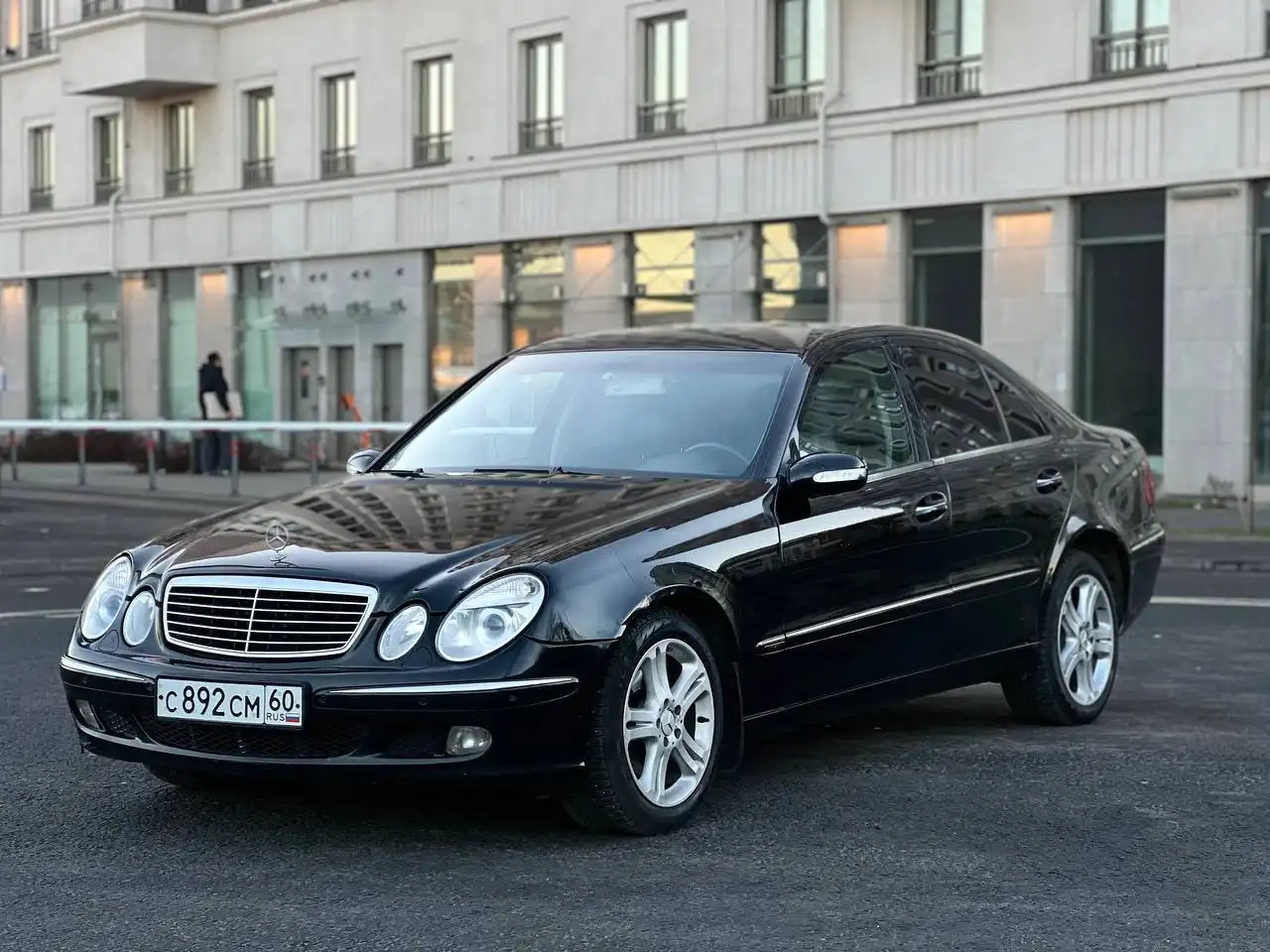 Mercedes E-class 2003 года выпуска
