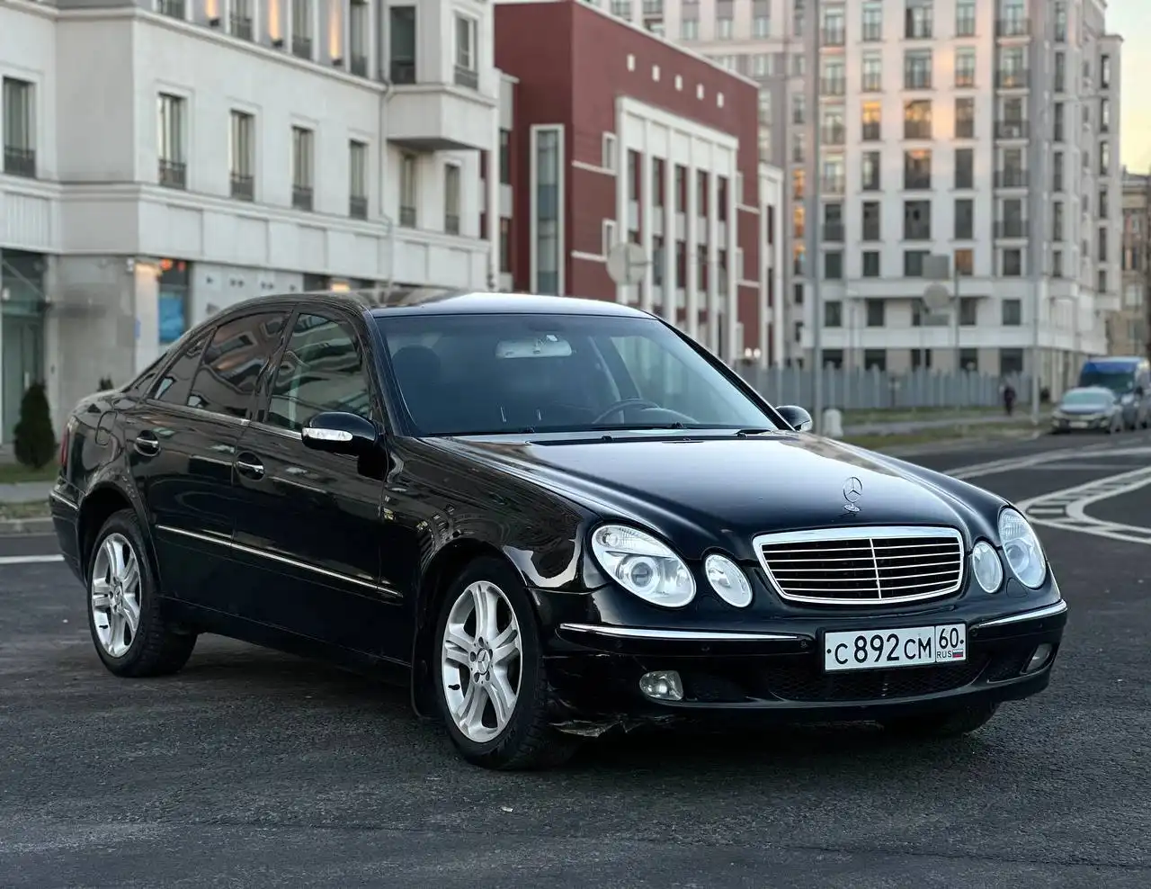 Mercedes E-class 2003 года выпуска