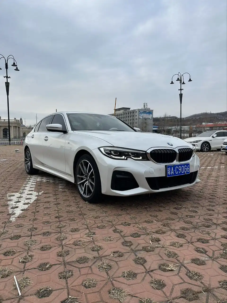 BMW 320Li 2022 года с пробегом 50 000 км