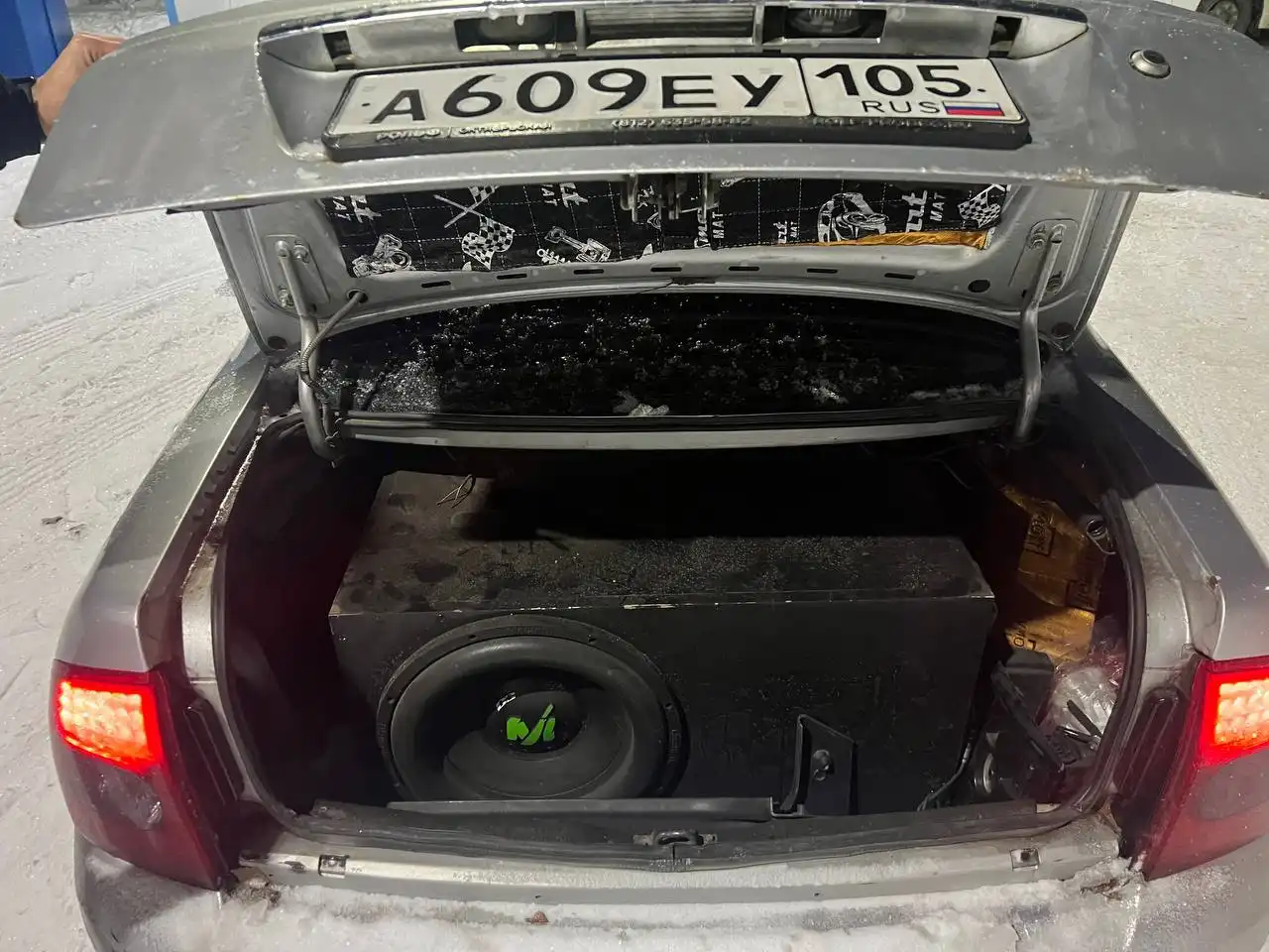 Продажа автомобиля с новой коробкой передач и двигателем - Авто в Санкт-Петербург