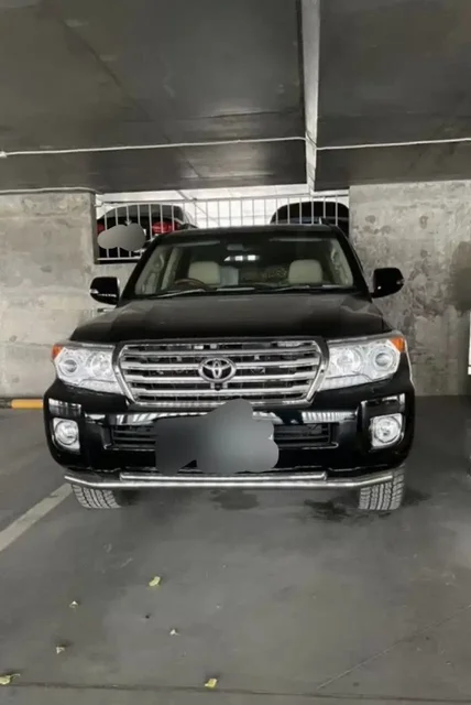 Toyota Land Cruiser 200 2014 года в Московской области - Авто в Московская область