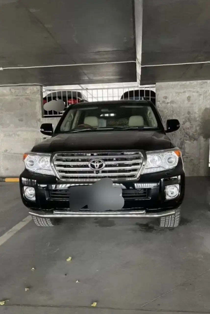 Toyota Land Cruiser 200 2014 года в Московской области