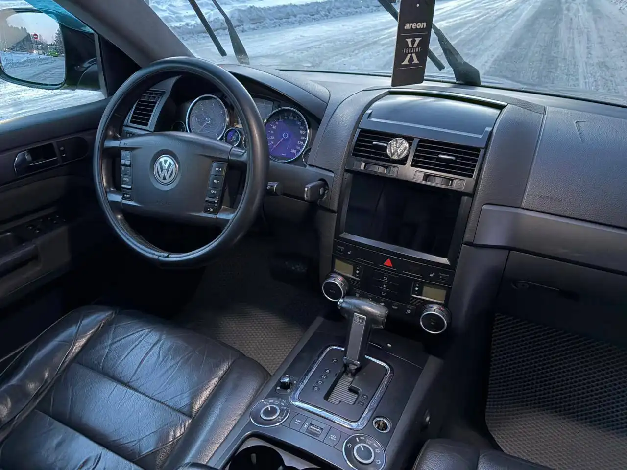 Volkswagen Touareg 2008 2.5 дизель автомат - Внедорожник (Авто) в Екатеринбург